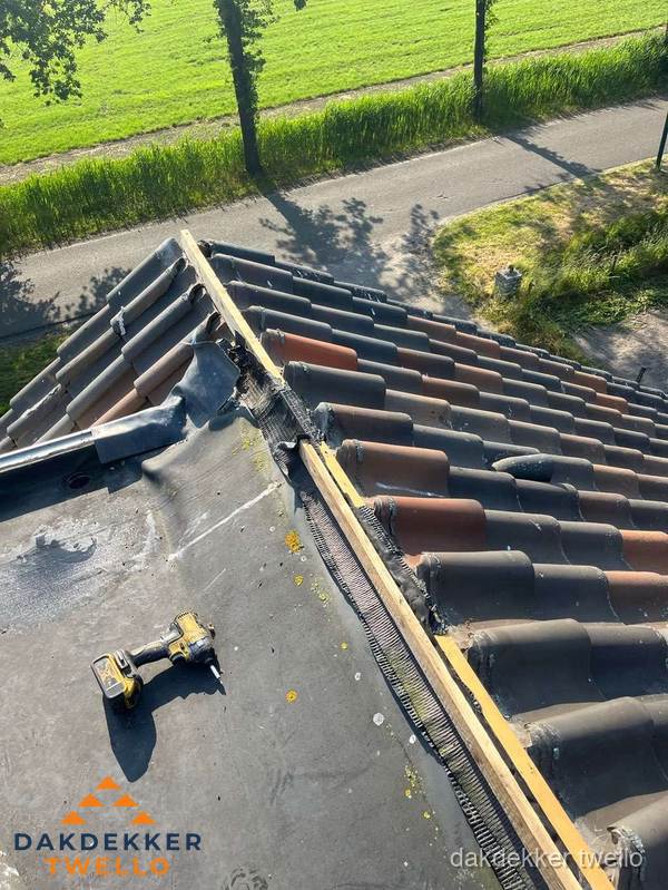 Kosten dakgoot vervangen: werkzaamheden aan dakrand in Twello Kosten dakgoot vervangen: werkzaamheden aan dakrand in Twello